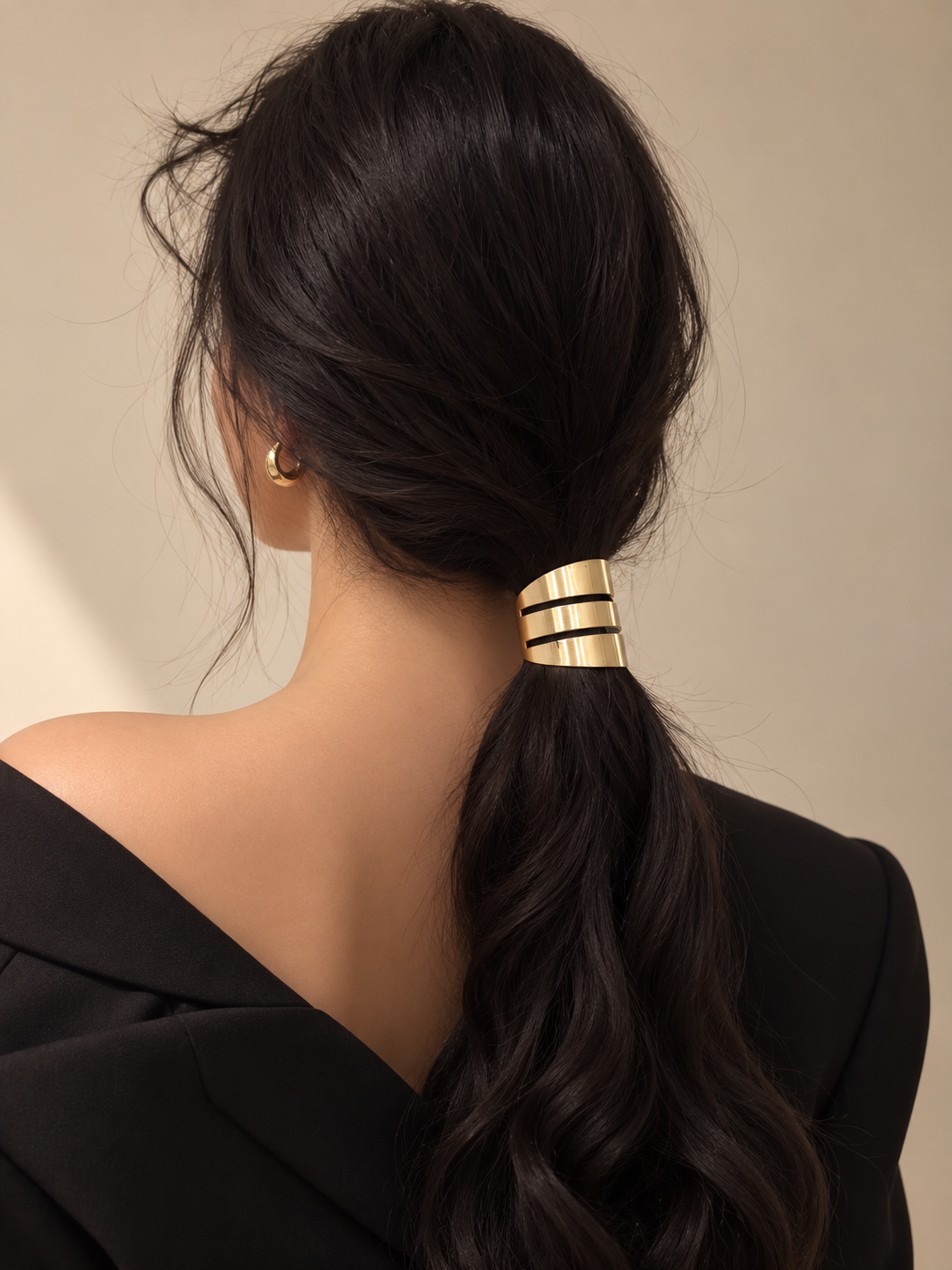 Column Triple-Band Pony Cuff worn in hair 2
